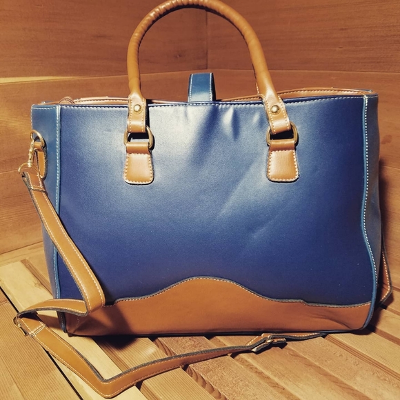 Handbag - Picture 4 of 4